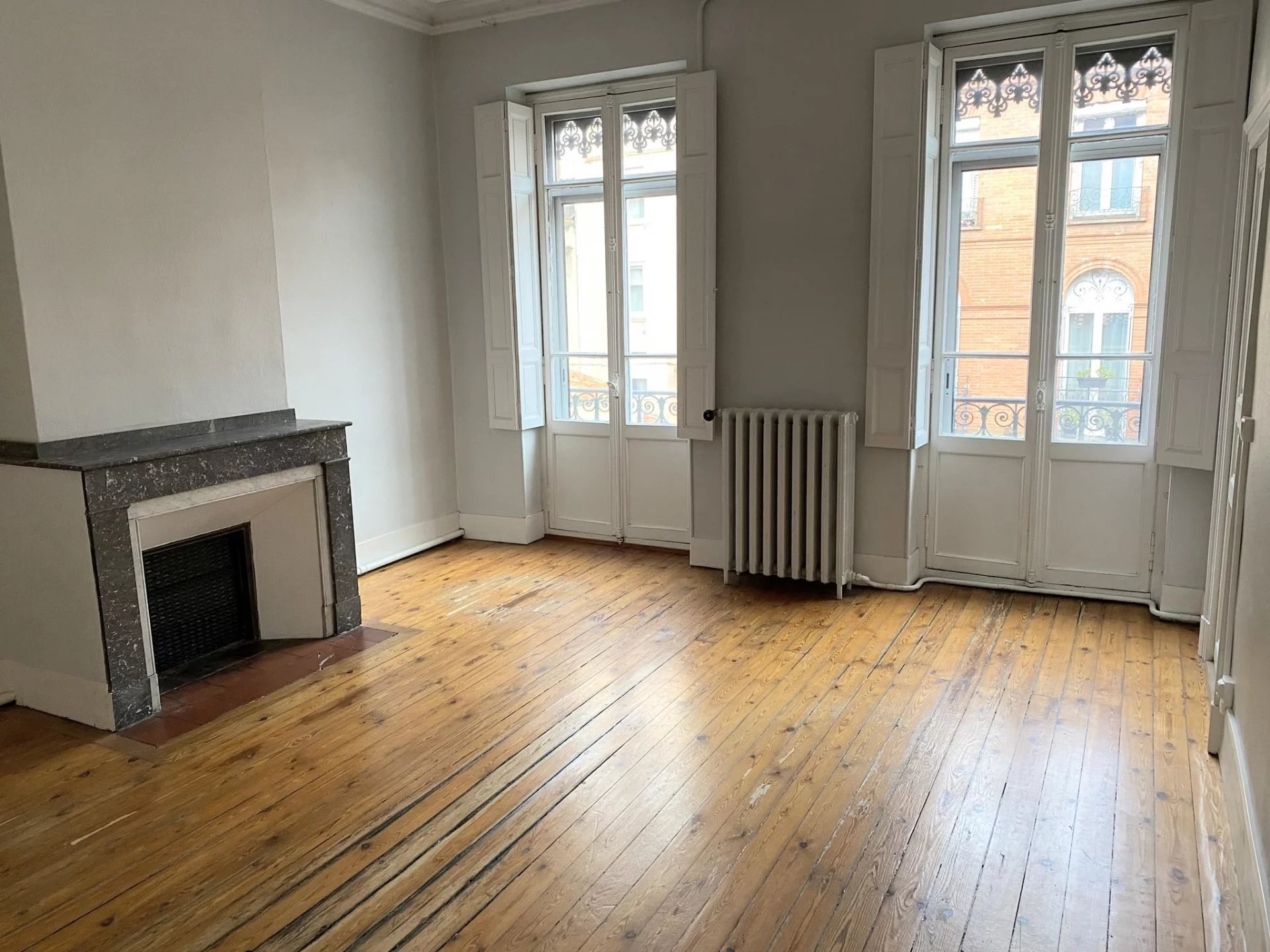 TOULOUSE MATABIAU - T5 151 M² AU 2EME ETAGE