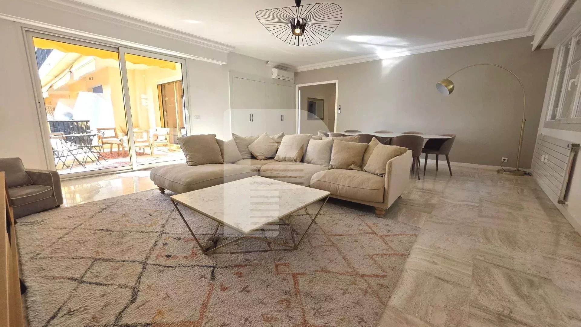 MAGNIFICENT 4P IN RESIENCE WITH POOL AND SEA VIEW