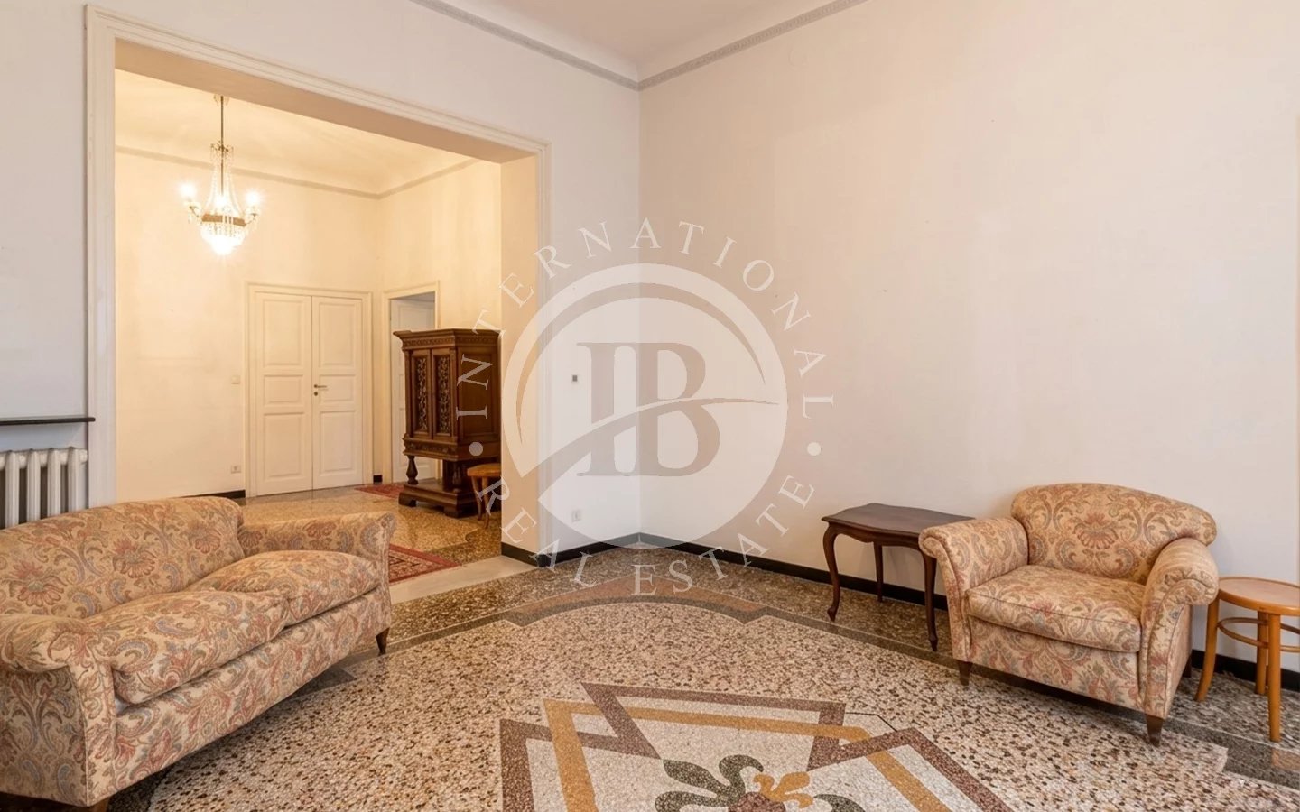 Apartment in Genoa - Image 3