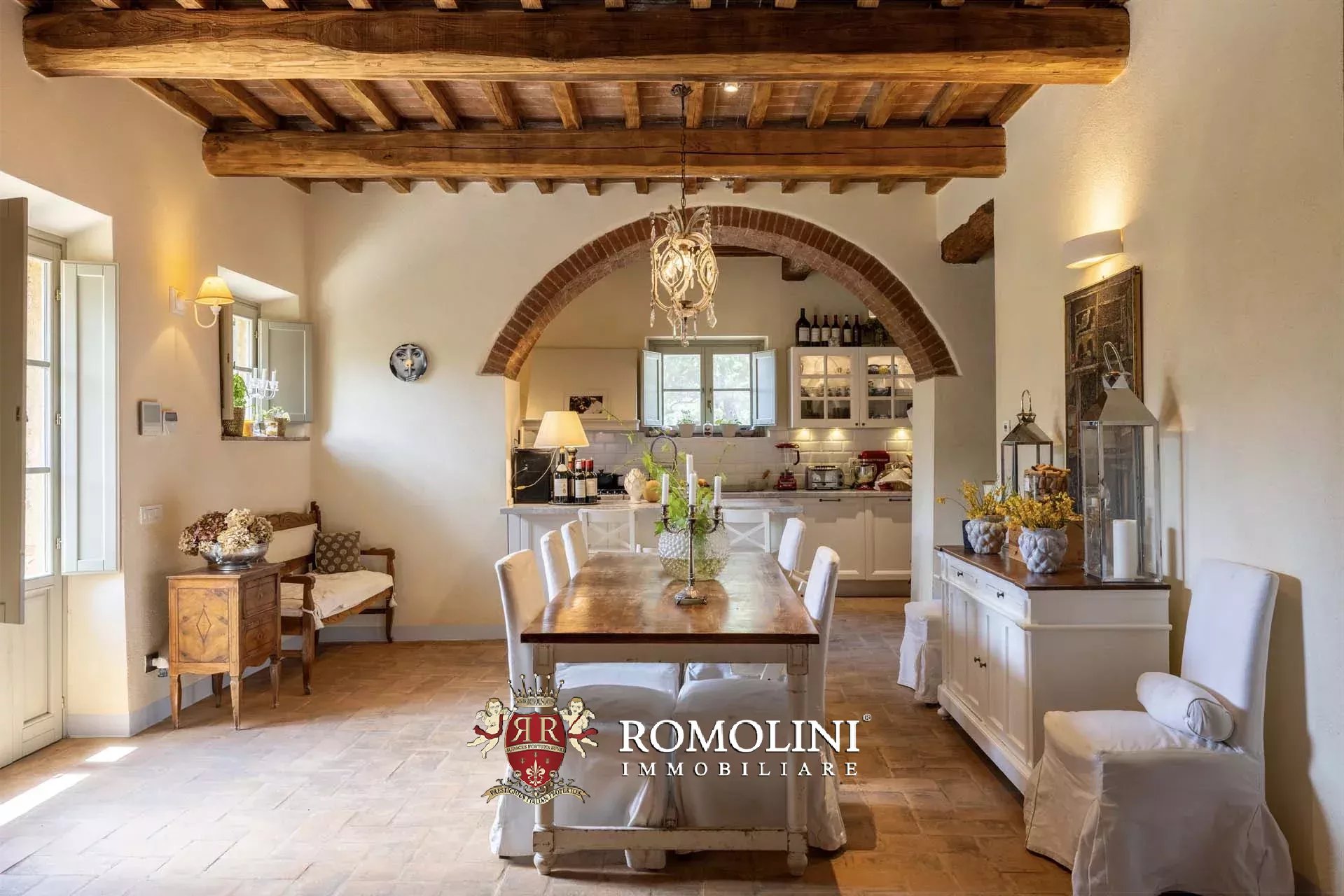 6 Bedroom Villa/Townhouse's Image 35
