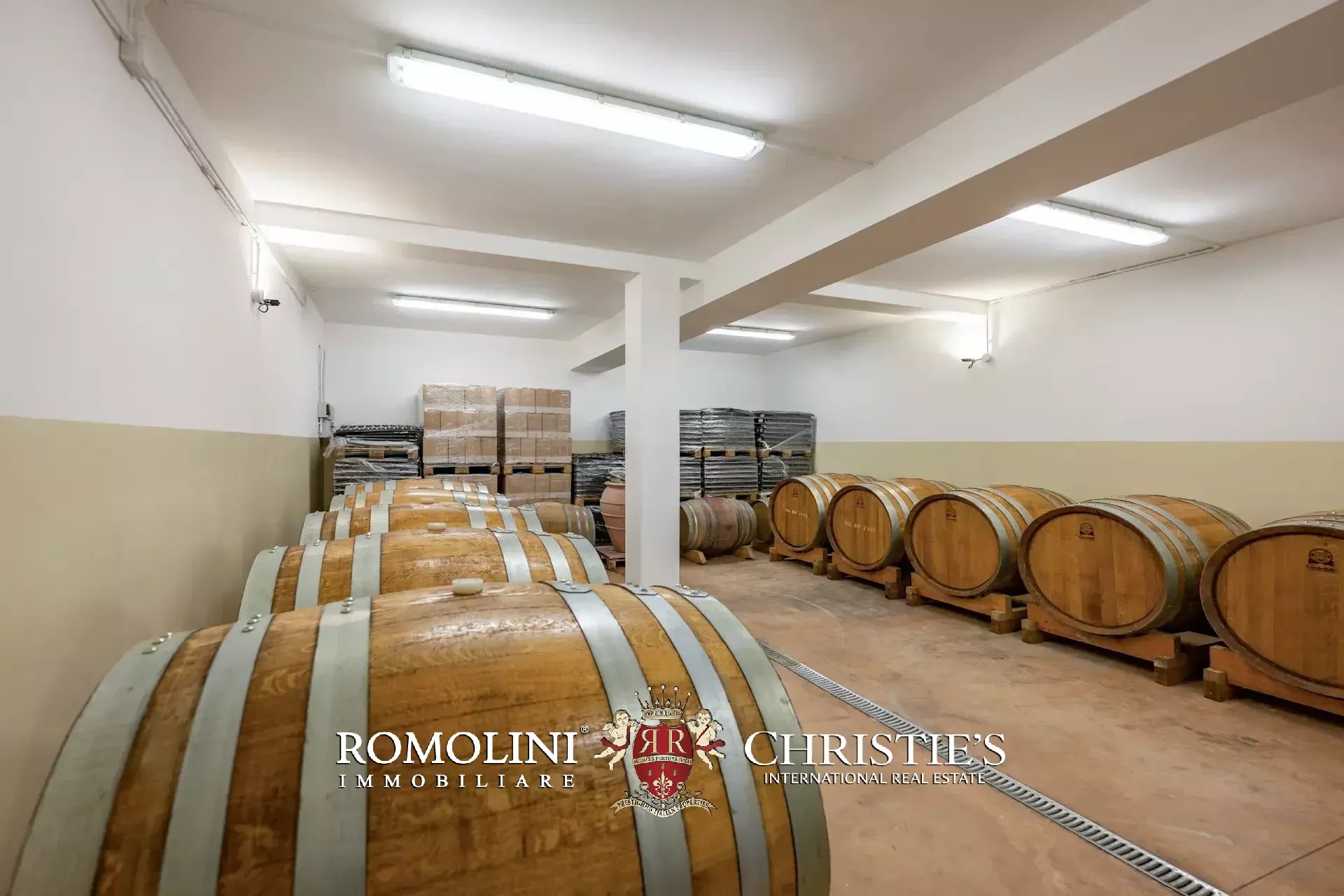 5 Bedroom Vineyard's Image 30