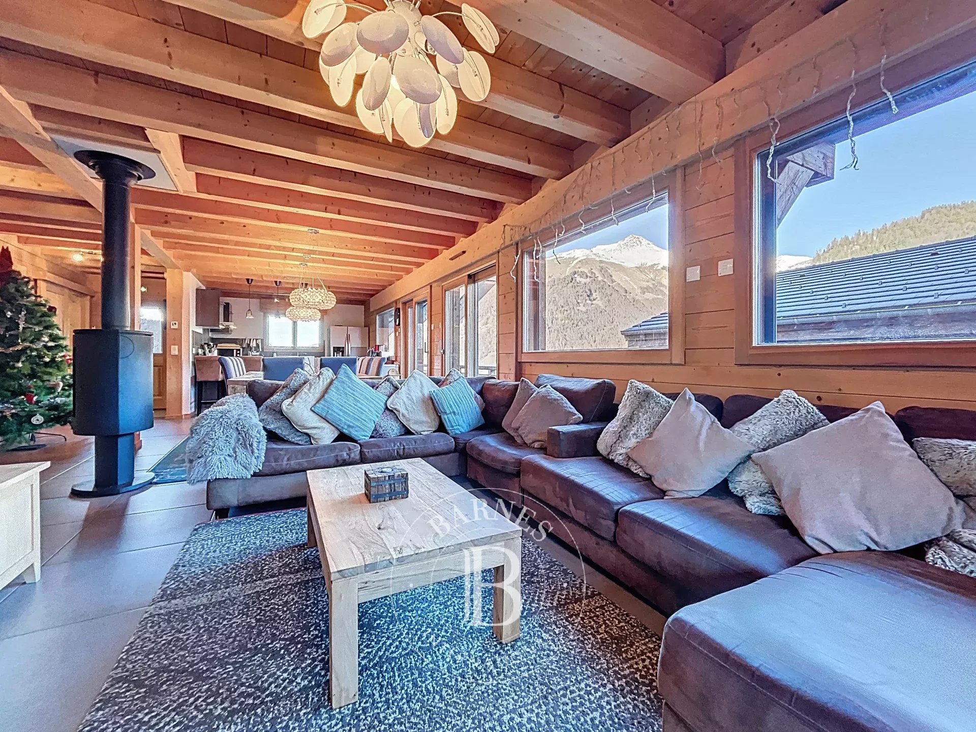 Photo of Morzine – Contemporary Chalet – 230 sqm – 7 Bedrooms – Mountain Views