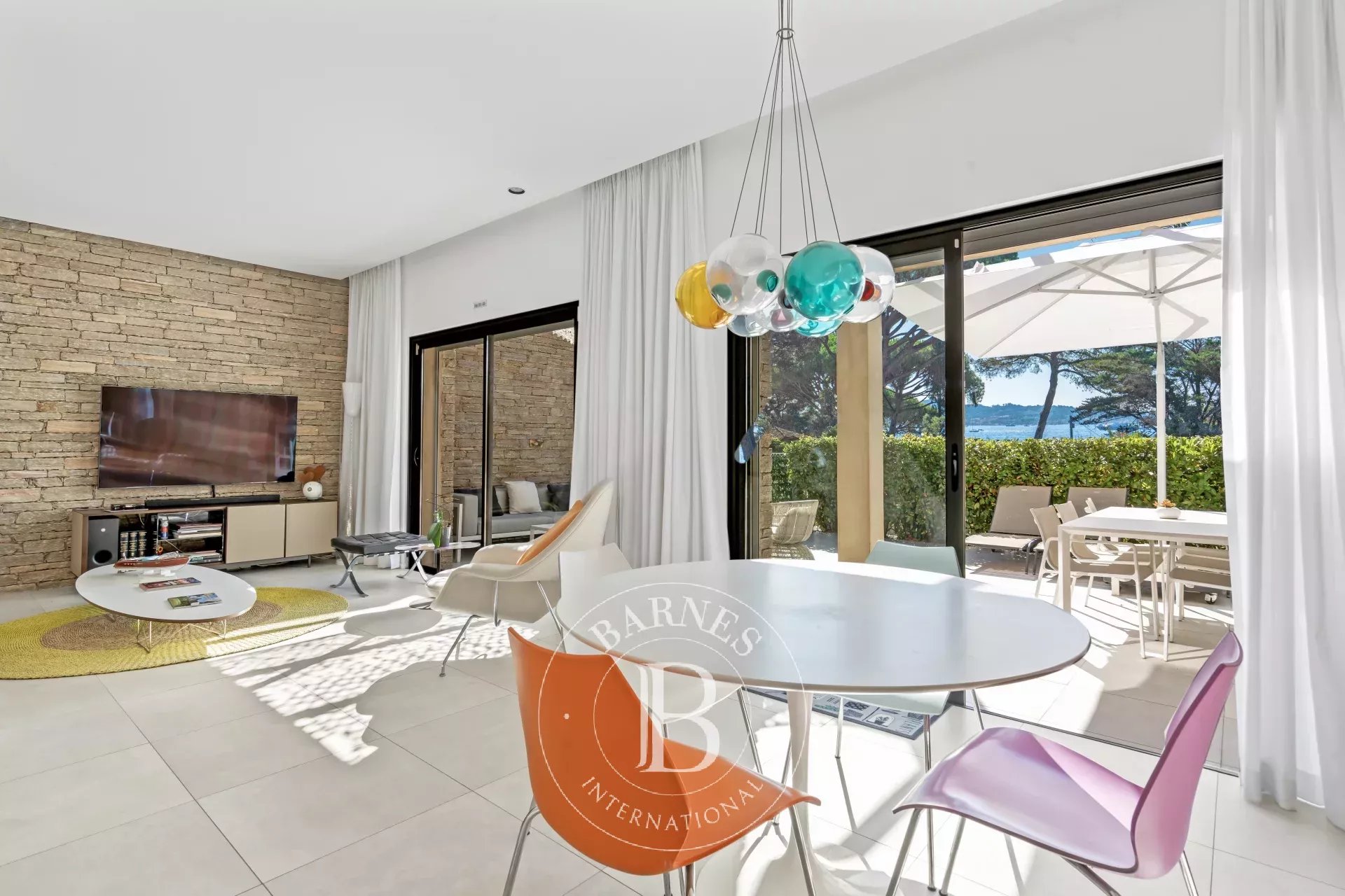 GRIMAUD - MODERN APARTMENT - NEAR GOLF AND SEA