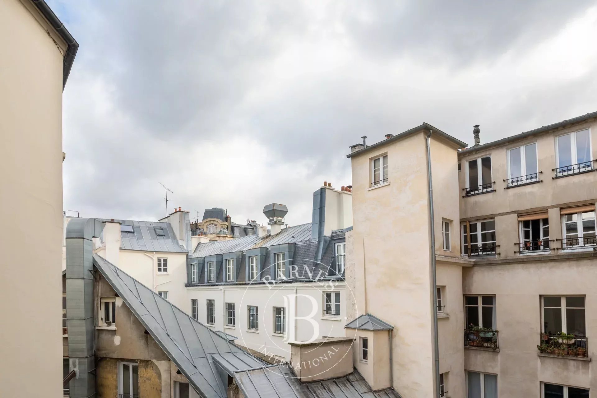 Daire Paris 3ème - picture 9