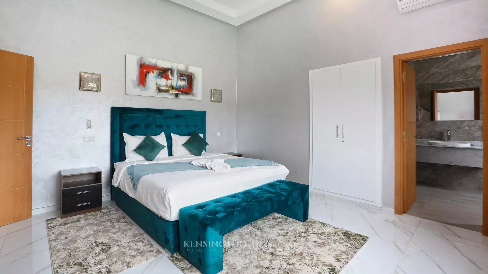 7 Bedroom Villa/Townhouse's Image 22