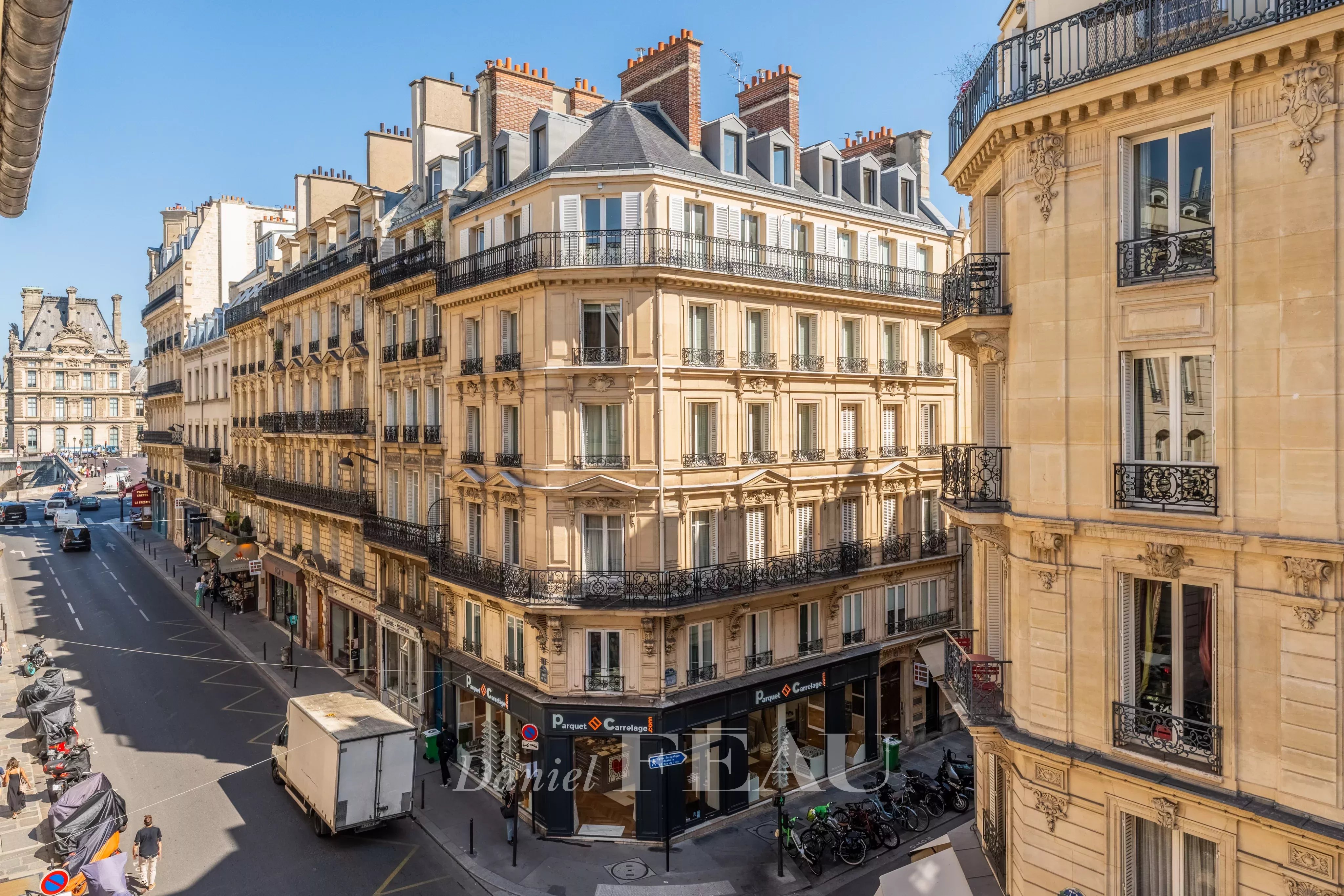 Sale Apartment Paris 7th
