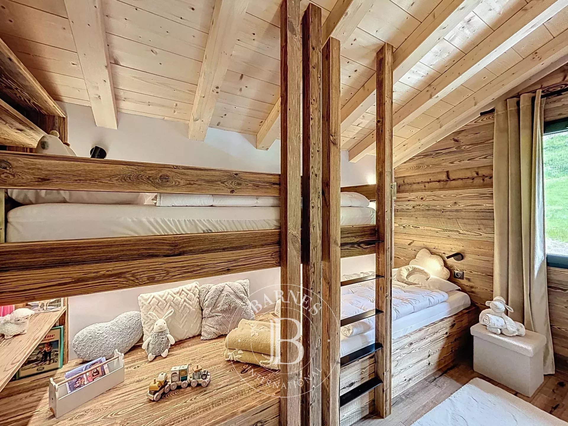 Photo of Châtel – Exceptional Chalet – 230 sqm – Sleeps 10 – Spa, Sauna & Stunning Views