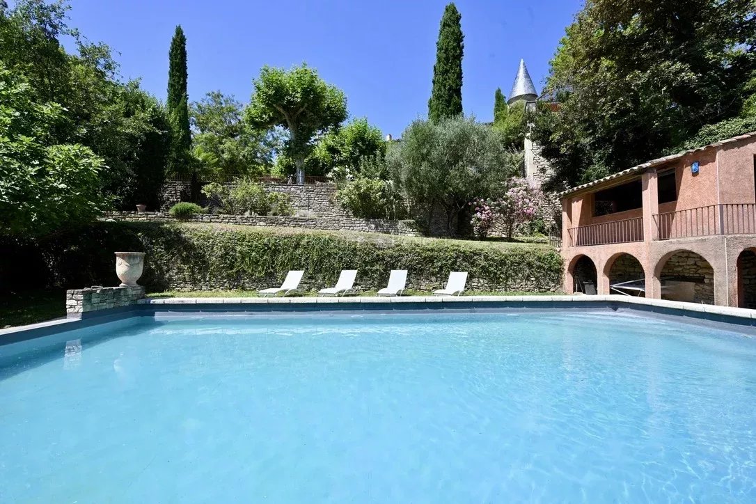 7 Bedroom Chateau's Image 19