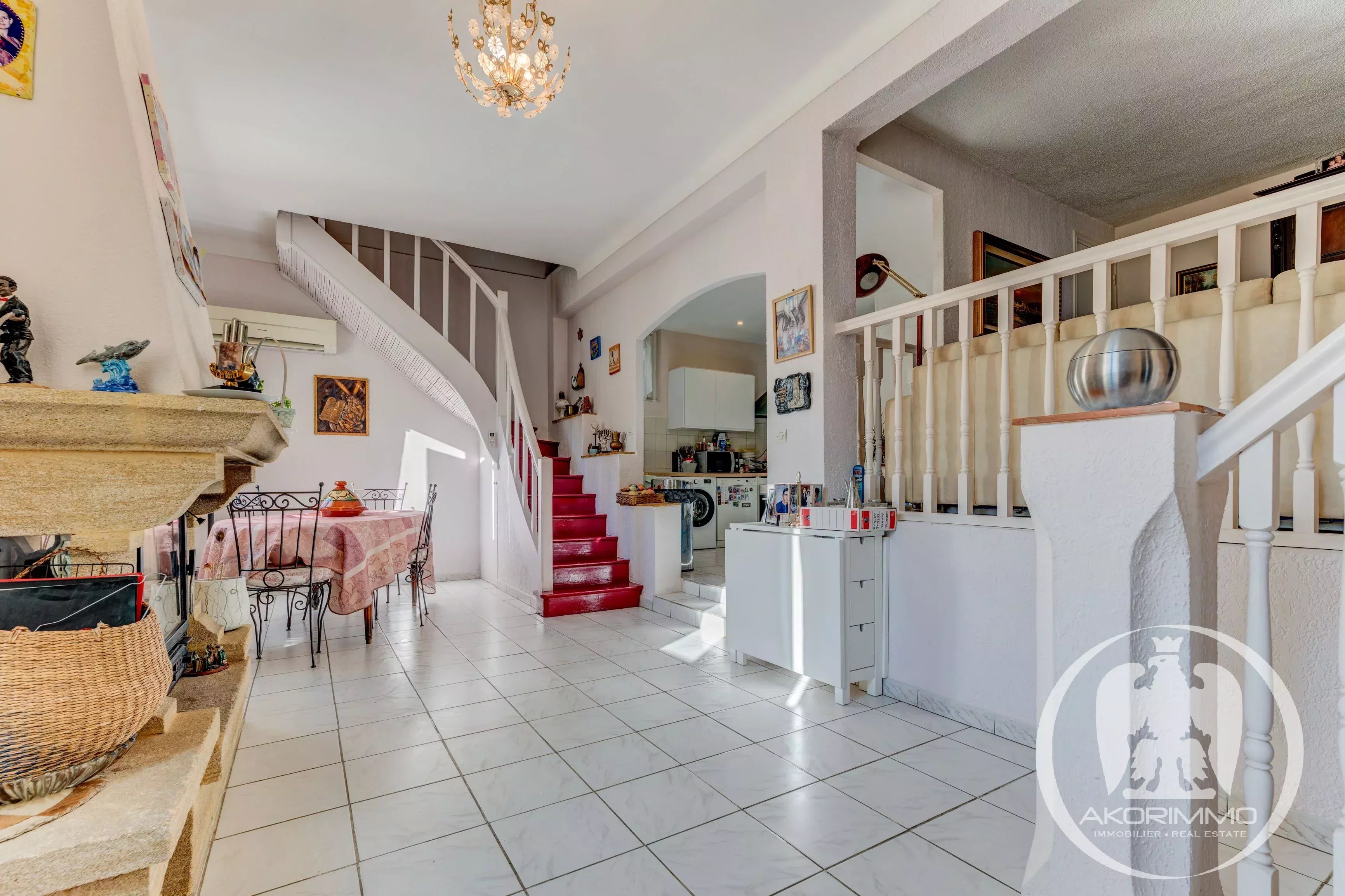 Maison  - 4 pièces  - 110.0 m2 -