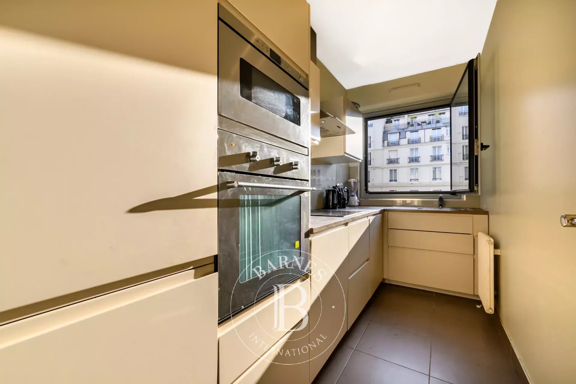 Daire Paris 8ème - picture 9