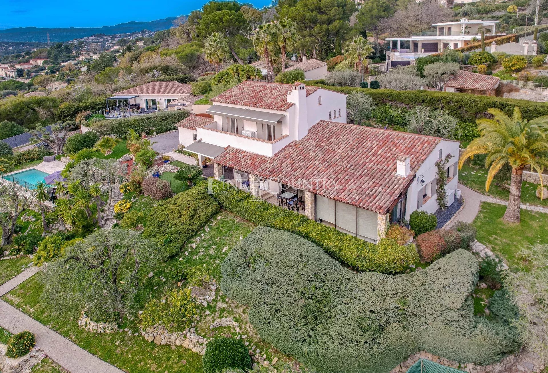 Photo of Villa for sale in Mougins with sea view