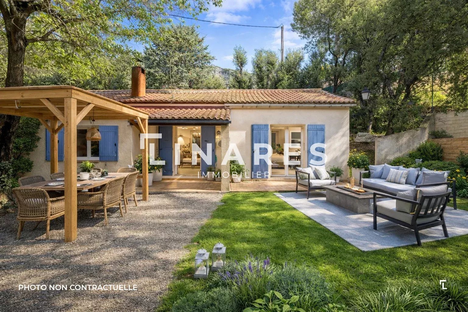 LA MAISON DES ROMARINS - Maison T5 de 114m2 - Terrain 1967m2 - 13126 VAUVENARGUES