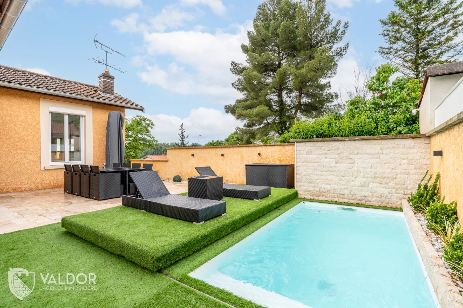 Maison T3 rénovée avec piscine – Anse