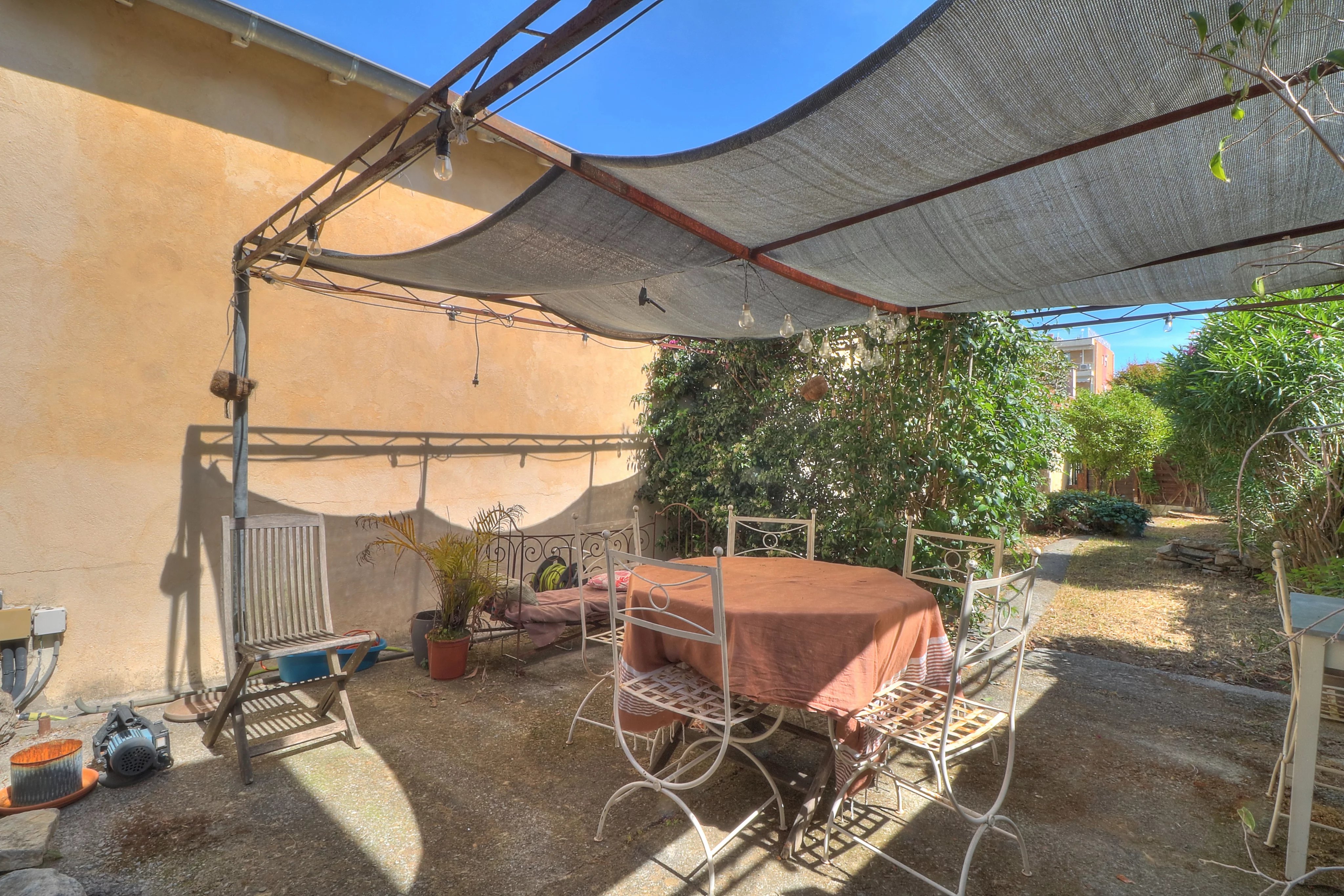 A vendre - Maison 3 pièces Golfe Juan proche des plages