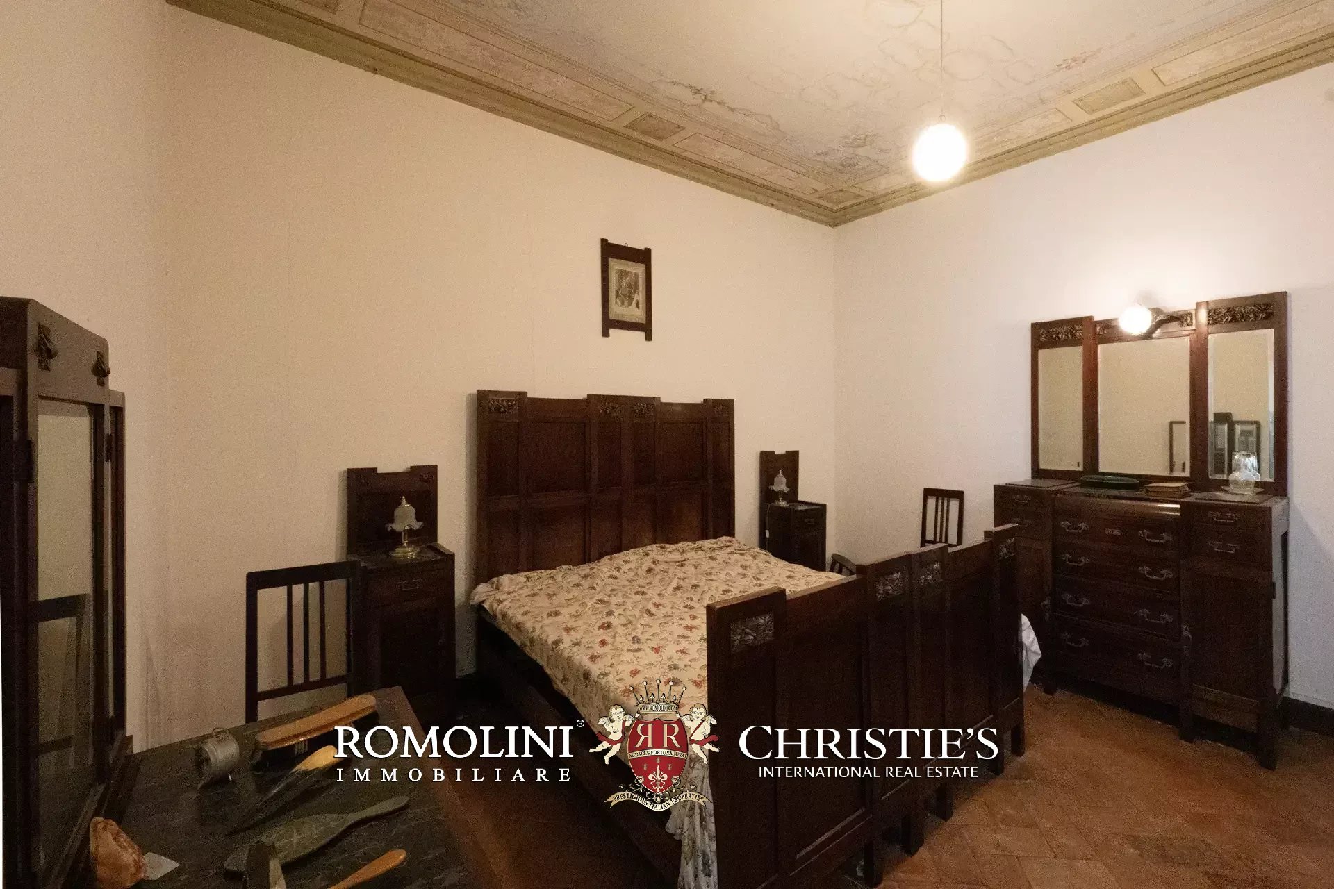 17 Bedroom Villa/Townhouse's Image 31