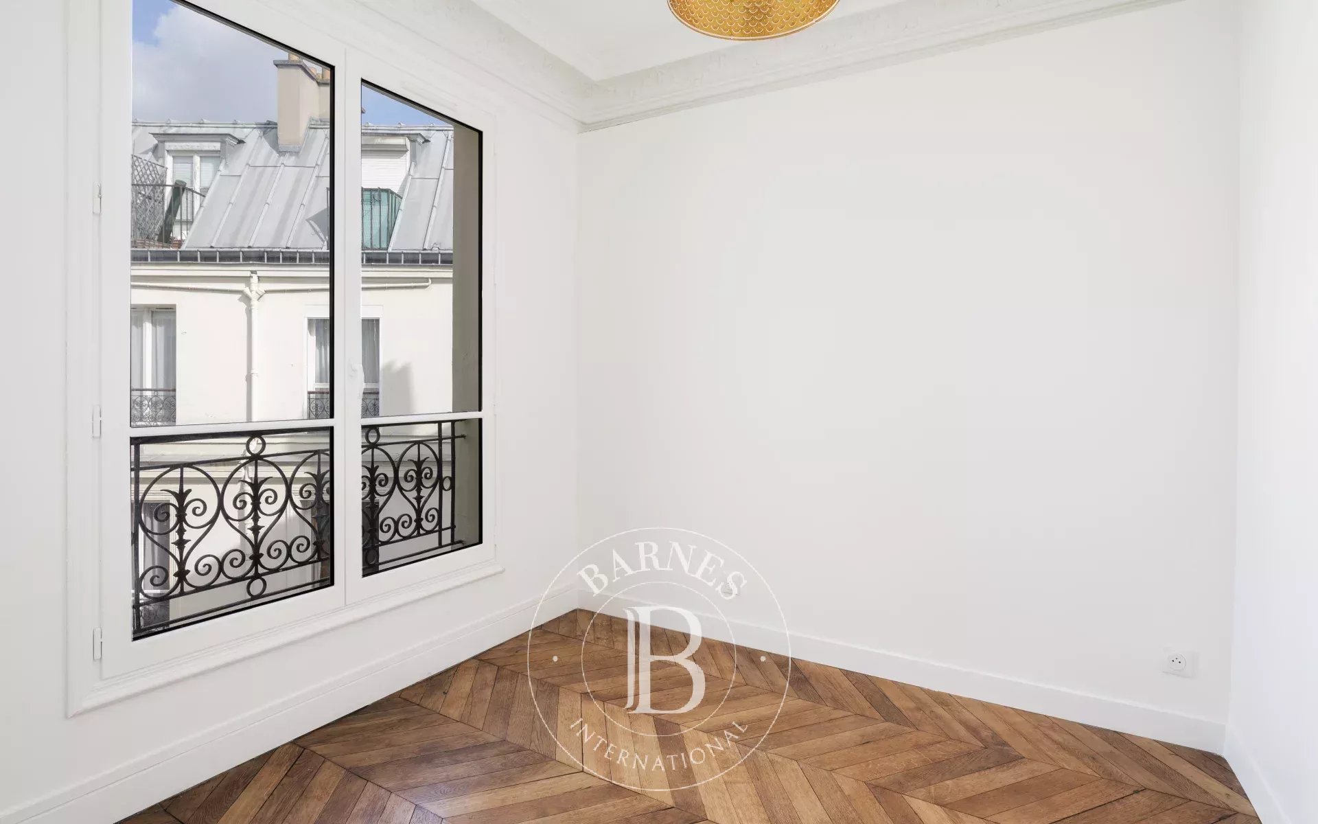 Daire Paris 9ème - picture 14