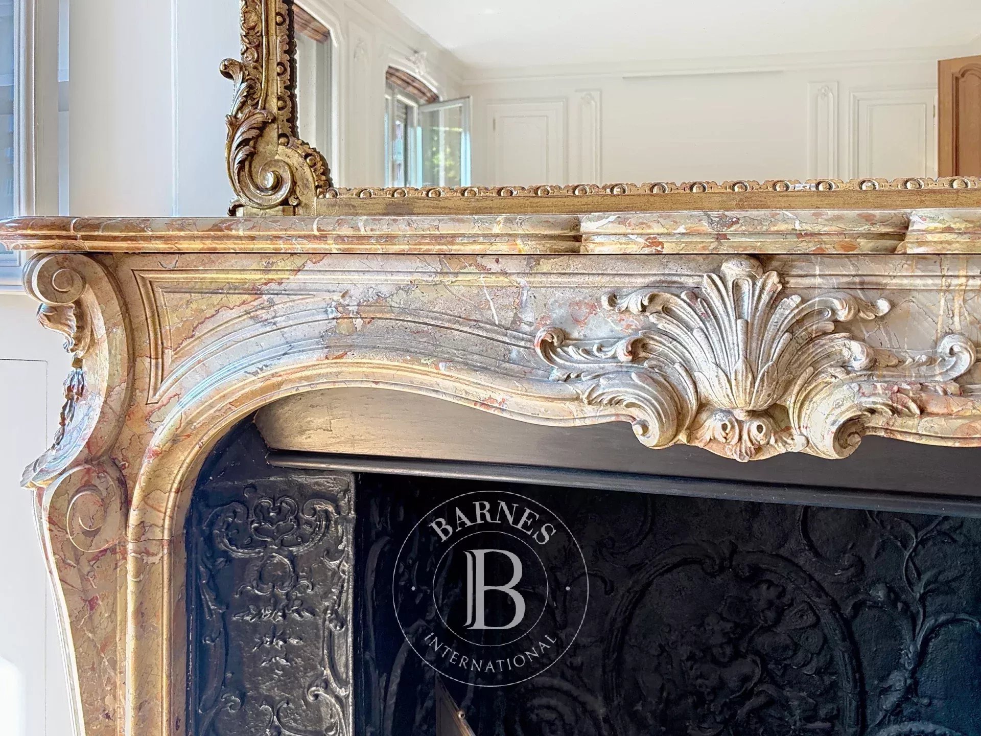 Ixelles - Luxurious apartment - 4 bedrooms - terrace - swimming pool