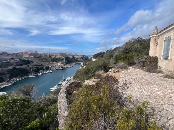 BONIFACIO – House to Renovate with Exceptional Views — photo 1