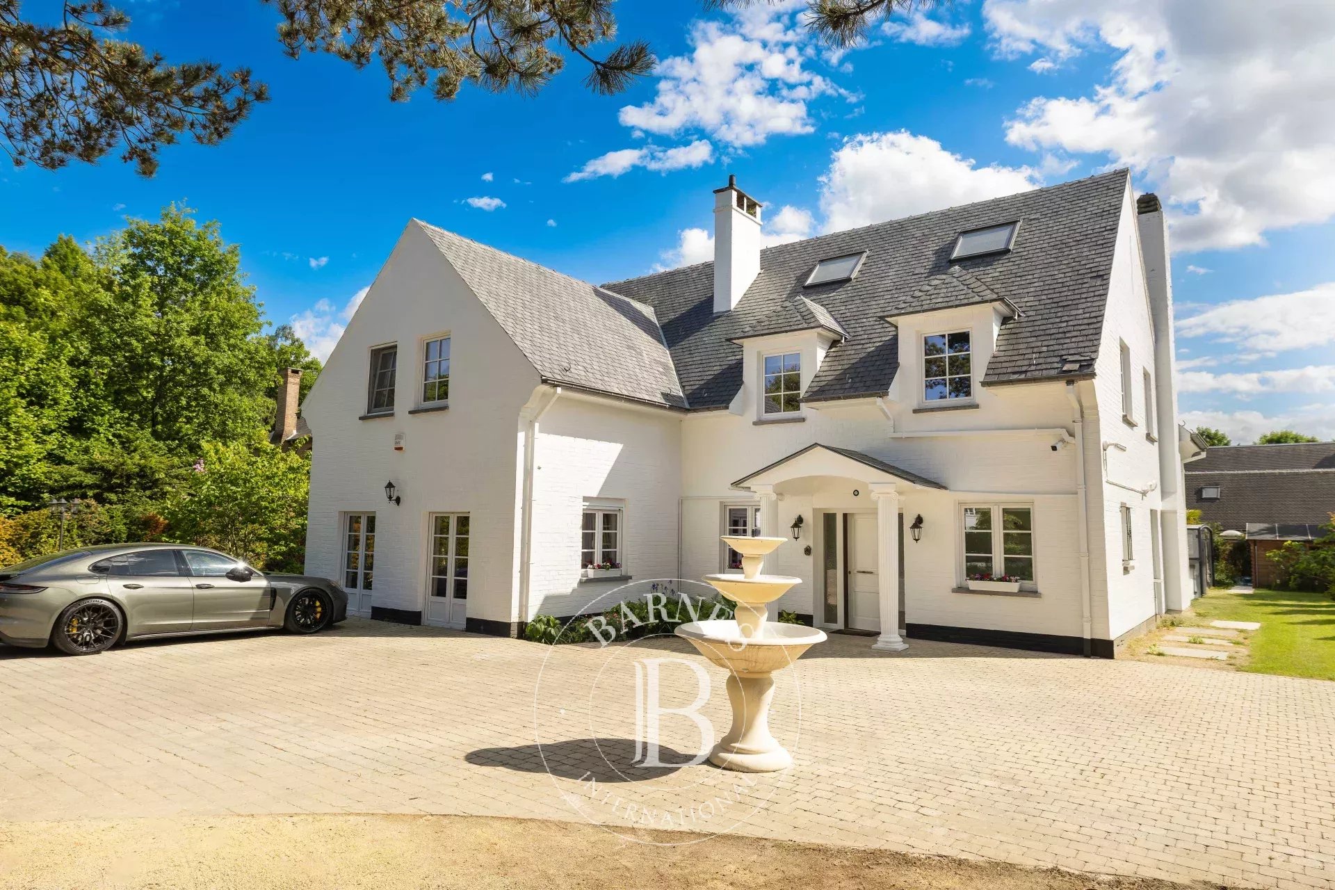 Charmante villa dans le prestigieux quartier des Chasseurs