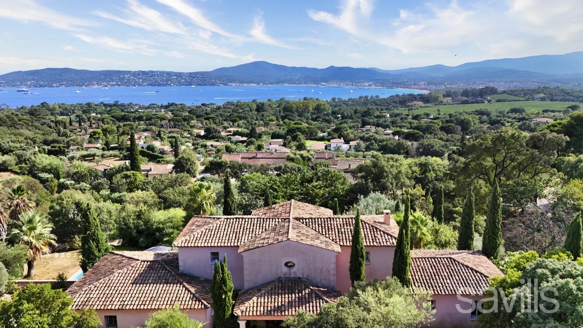 Exceptional villa with panoramic view of the sea and Saint-Tropez