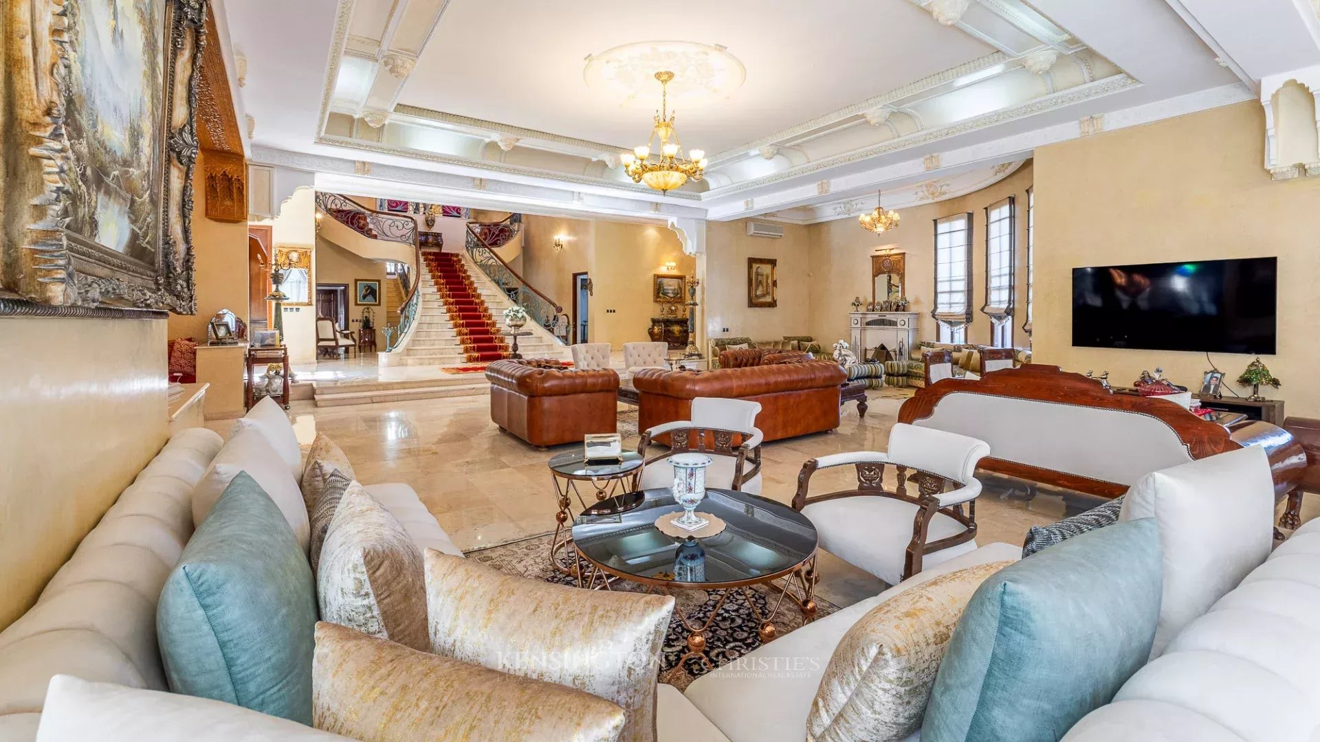 6 Bedroom Villa/Townhouse's Image 9