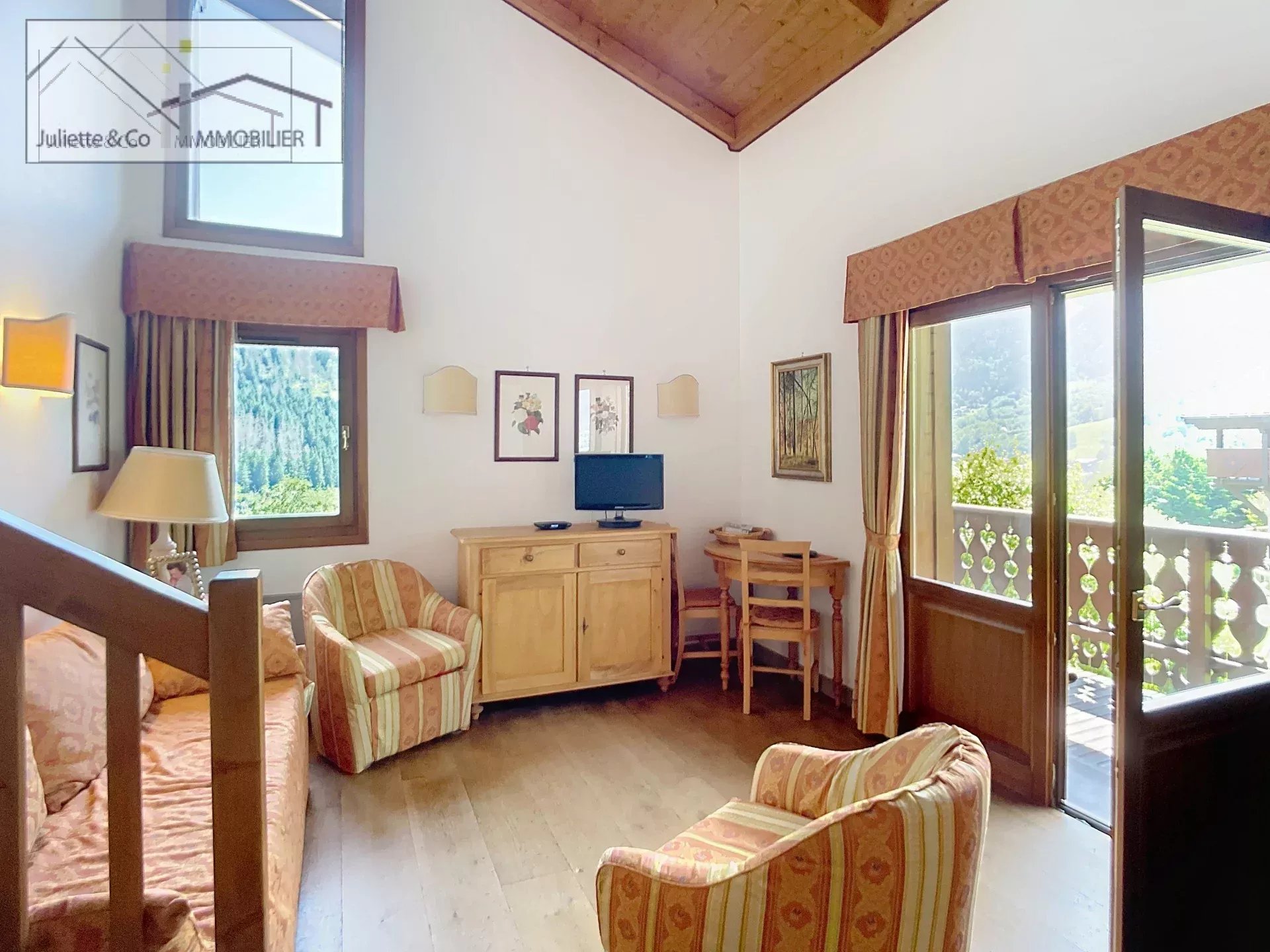 Photo of Cosy apartment with splendid view in Les Houches