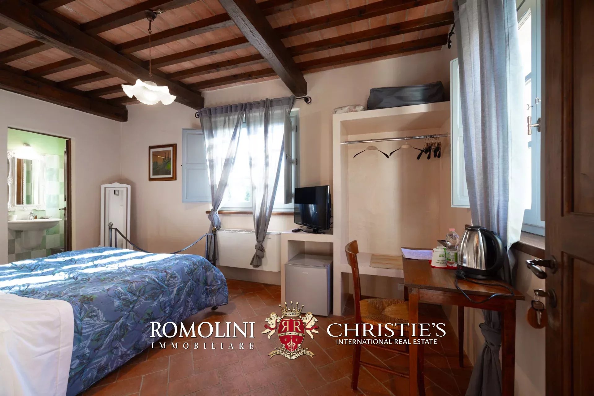 13 Bedroom Villa/Townhouse's Image 71