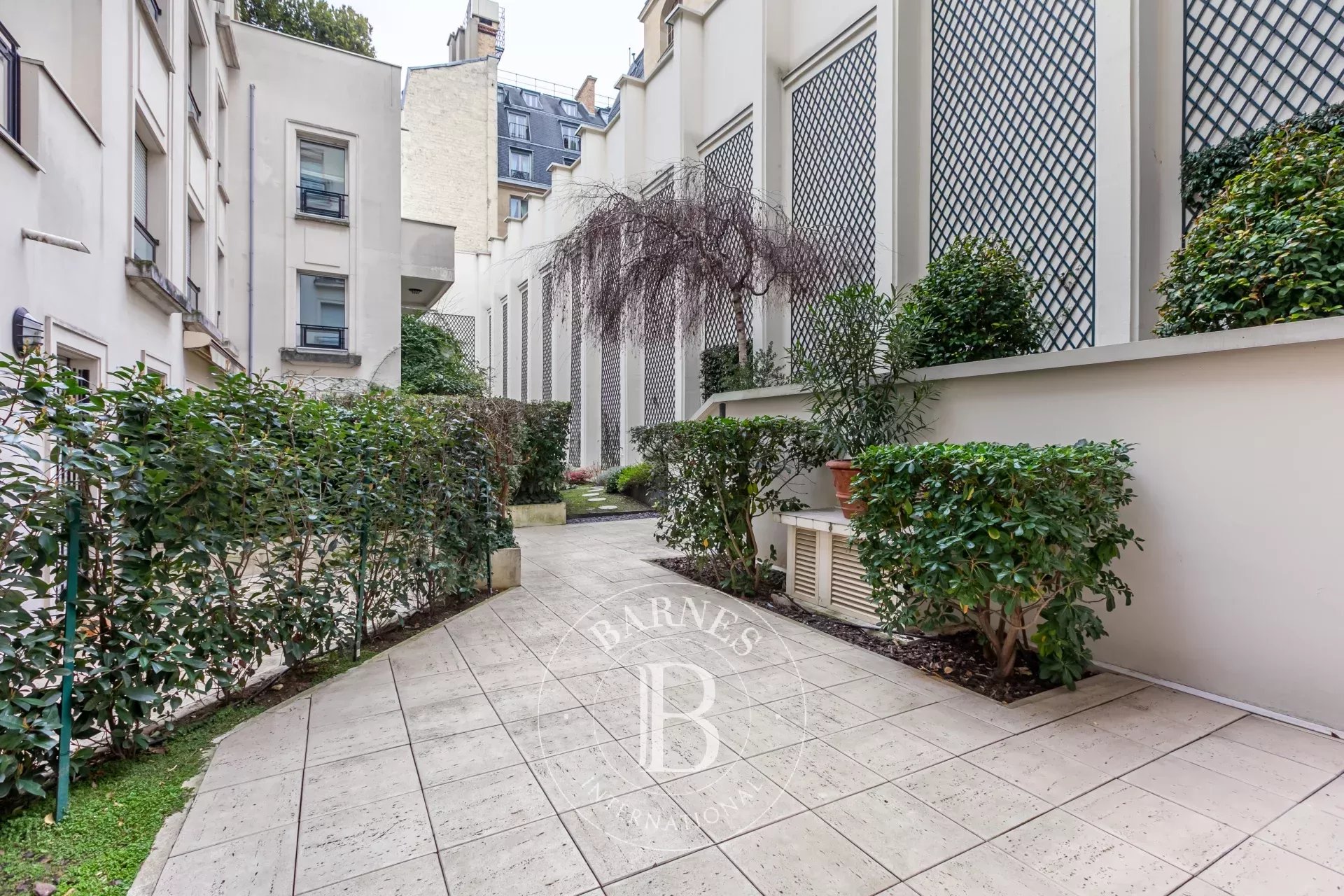 Daire Paris 1er - picture 23