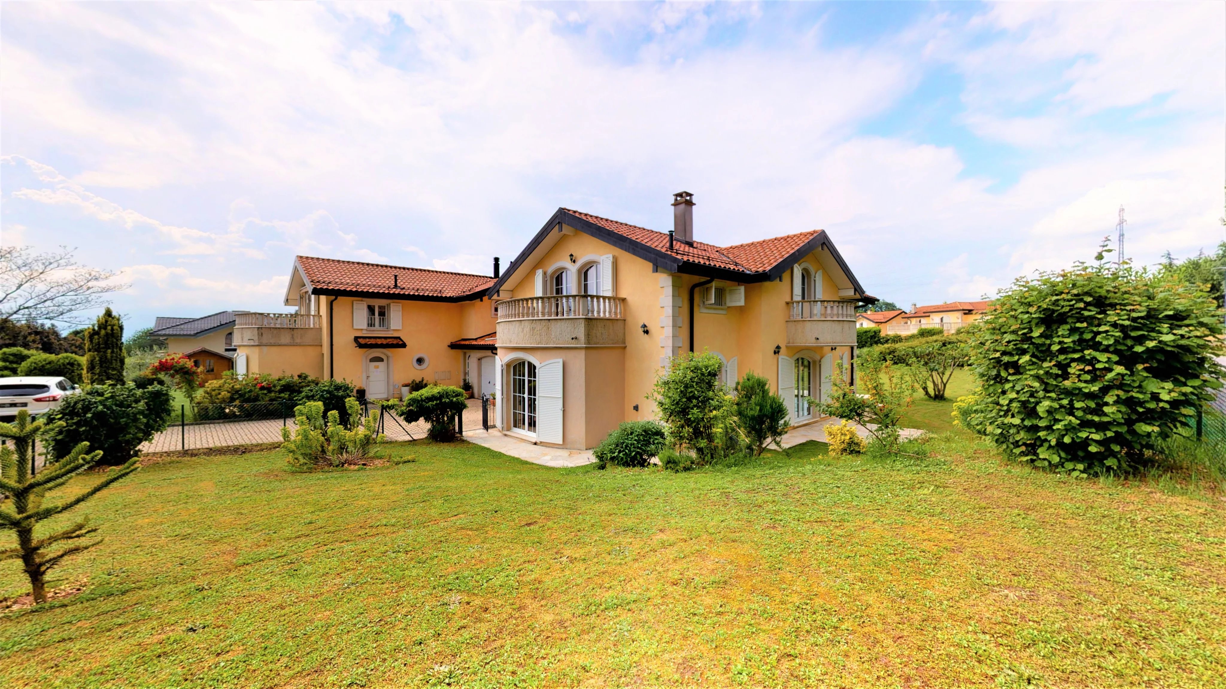 VILLA DANS QUARTIER RESIDENTIEL - Photo 2
