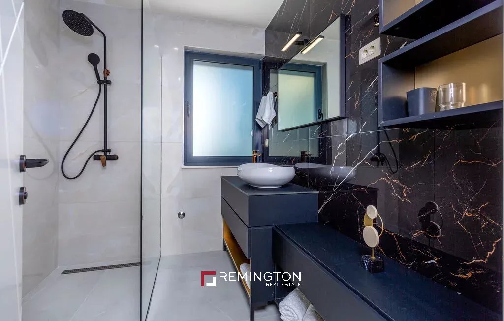 4 Bedroom Villa/Townhouse's Image 19