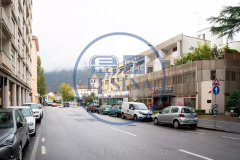 Negozio---Locale-commerciale-in-vendita---Bolzano-4