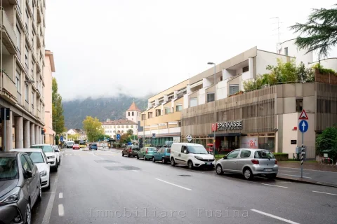 Negozio---Locale-commerciale-in-vendita---Bolzano-4