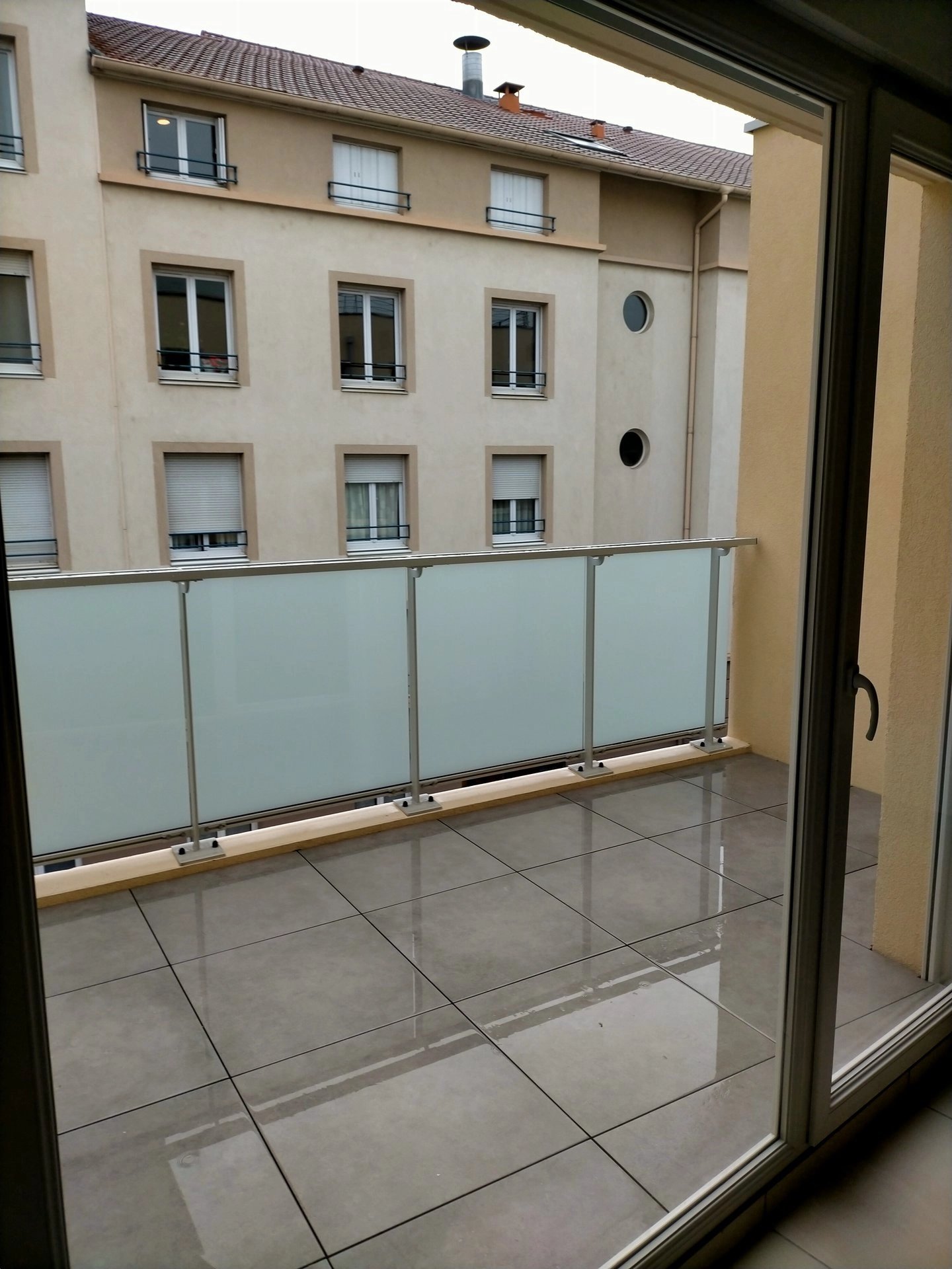 4562928 Location Villeurbanne