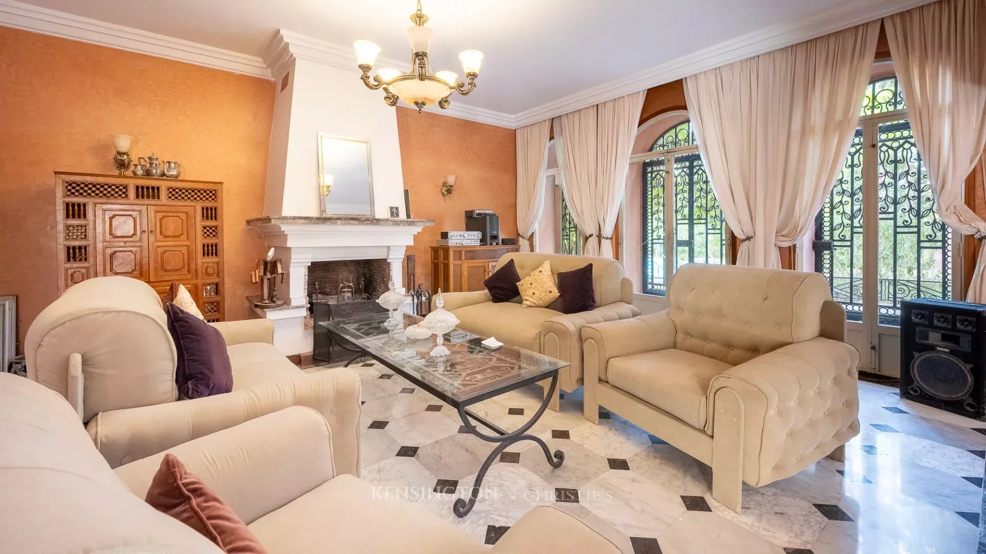 9 Bedroom Villa/Townhouse's Image 3