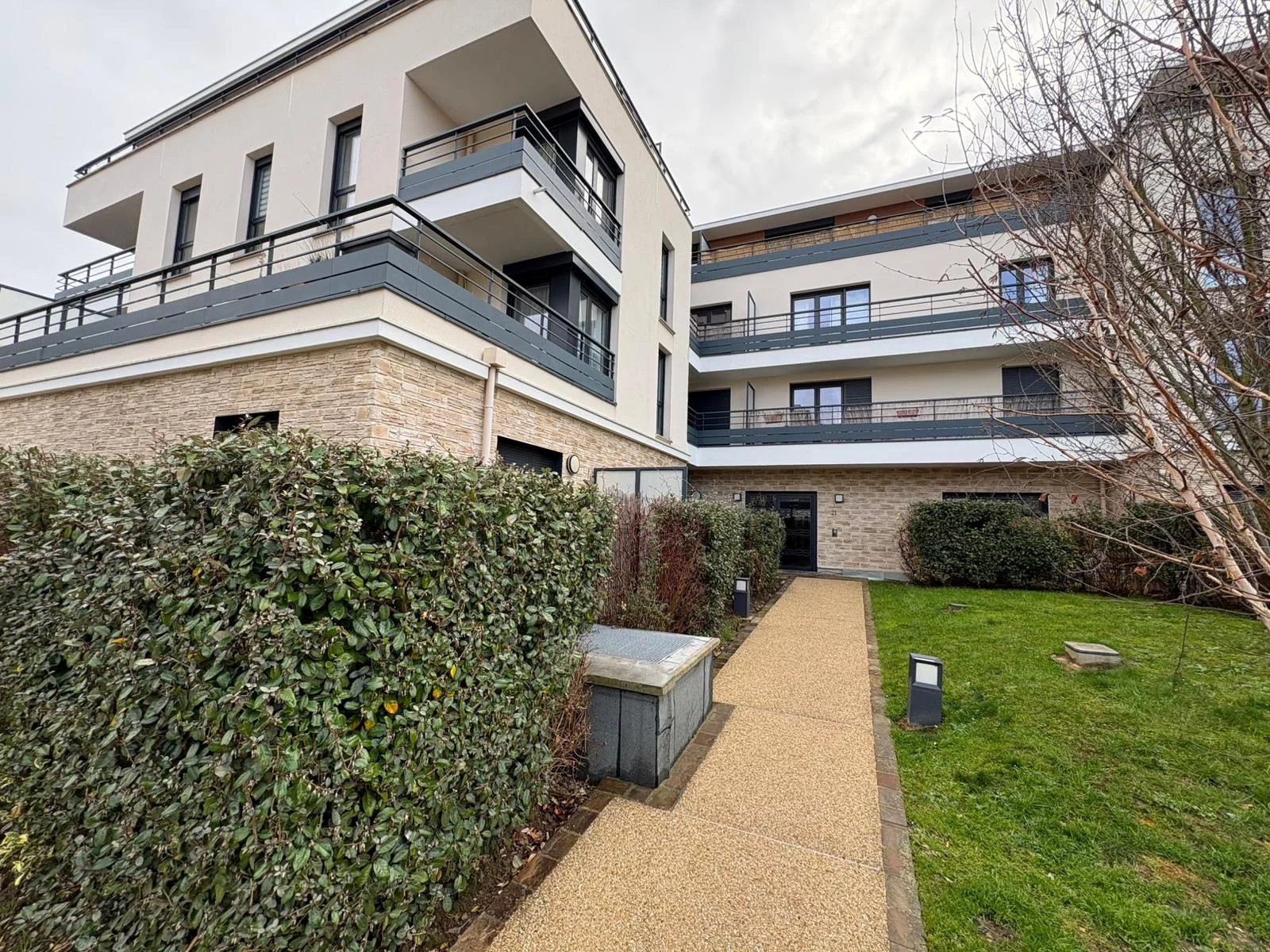 Appartement 4 pièces avec un double box, proche de la gare