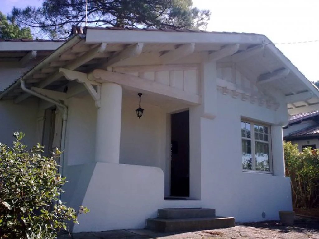 VILLA BASQUE 55 M2: SALLE A MANGER TV , CUISINE (L.LINGE)