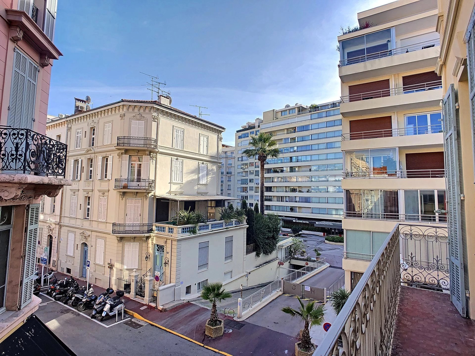 Cannes Banane 3-Zimmer-Wohnung, 94m² Renoviert