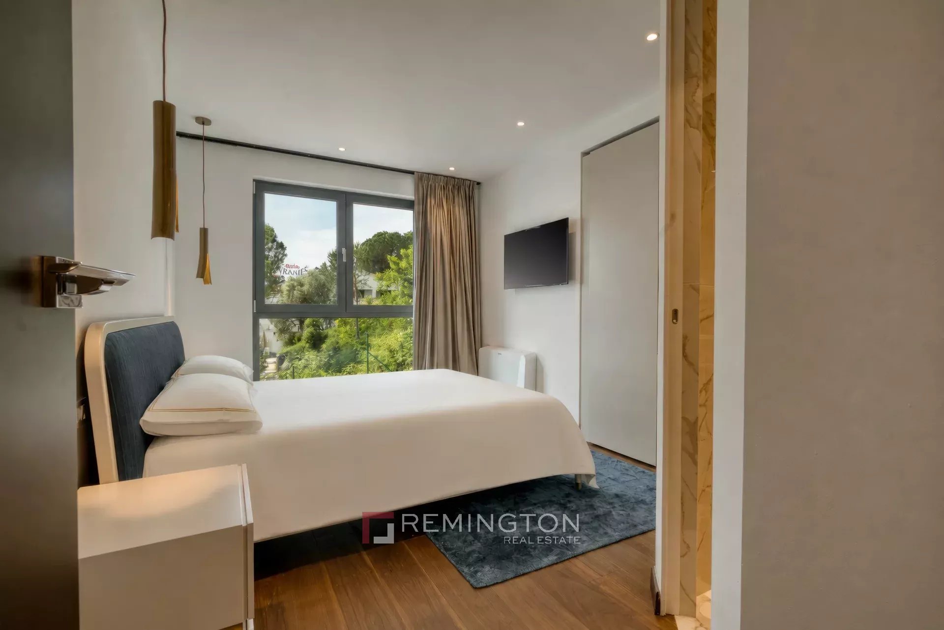 3 Bedroom Apartment/Flat's Image 3