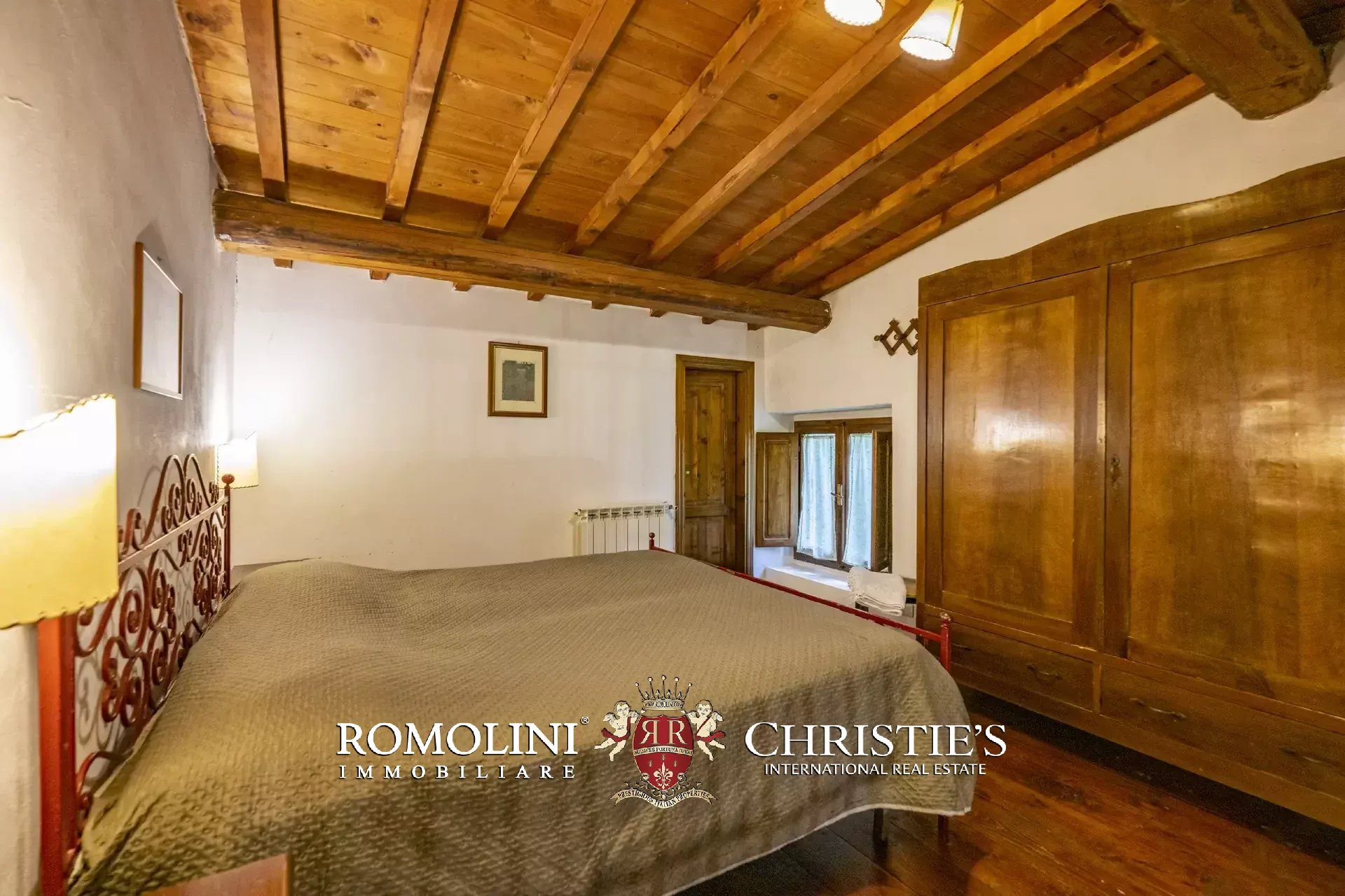 15 Bedroom Villa/Townhouse's Image 79