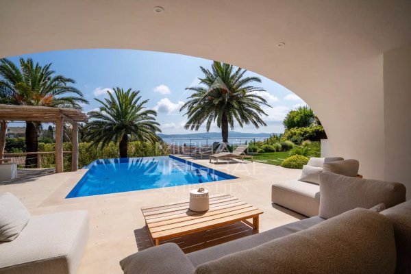 Charming Property in the Heart of Sainte-Maxime with Sea View — photo 4