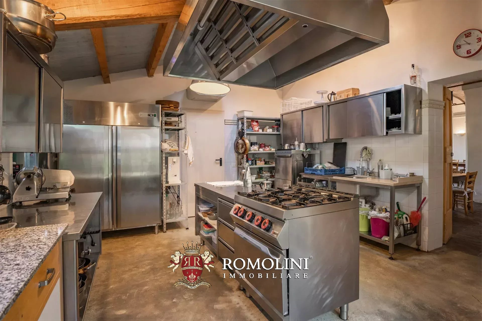 10 Bedroom Villa/Townhouse's Image 71