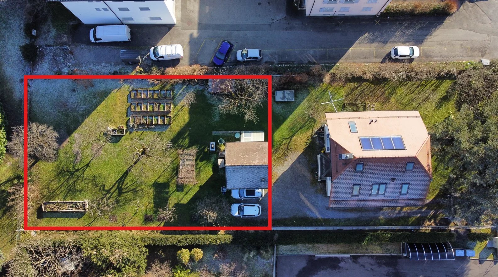 Terrain à vendre avec potentiel de développement !