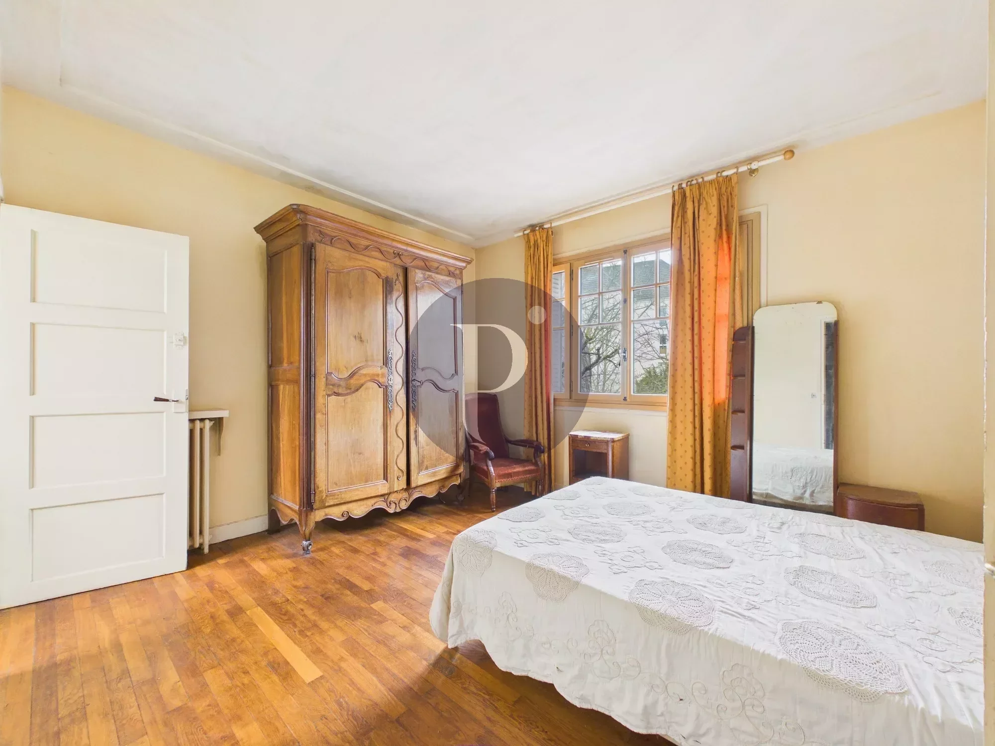 vente-maison-7-pieces-sceaux-86787621