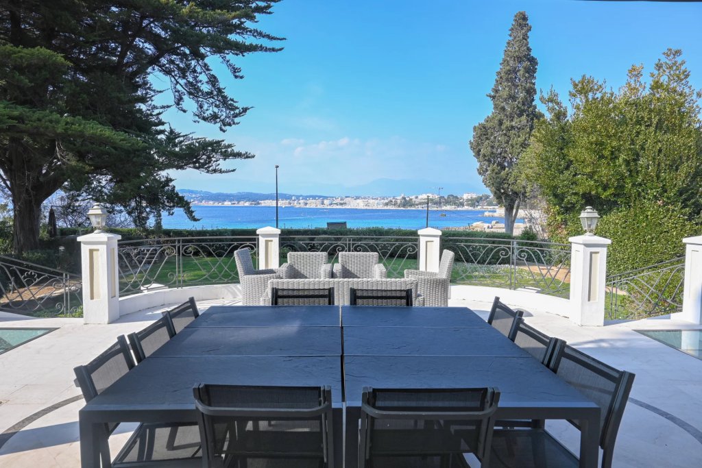 Villa for sale in Antibes — Art Deco Luxury Villa Cap d'Antibes | Exceptional Family Estate