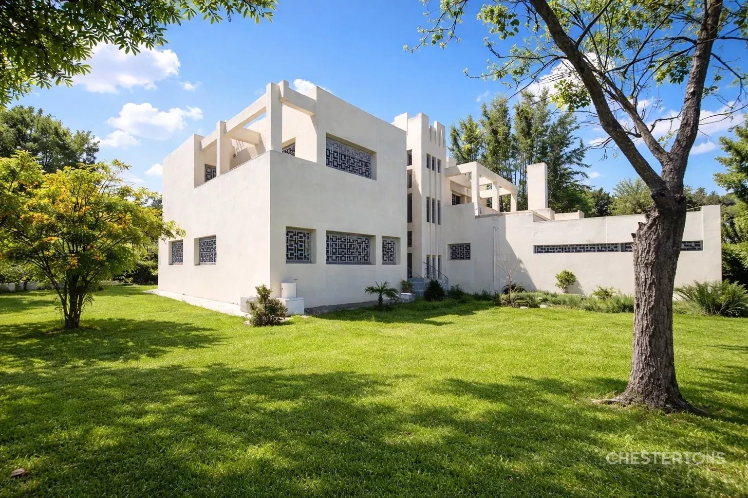 Image of Villa - 6 Bedrooms for Sale in Rabat-Rabat-Morocco, Image 1