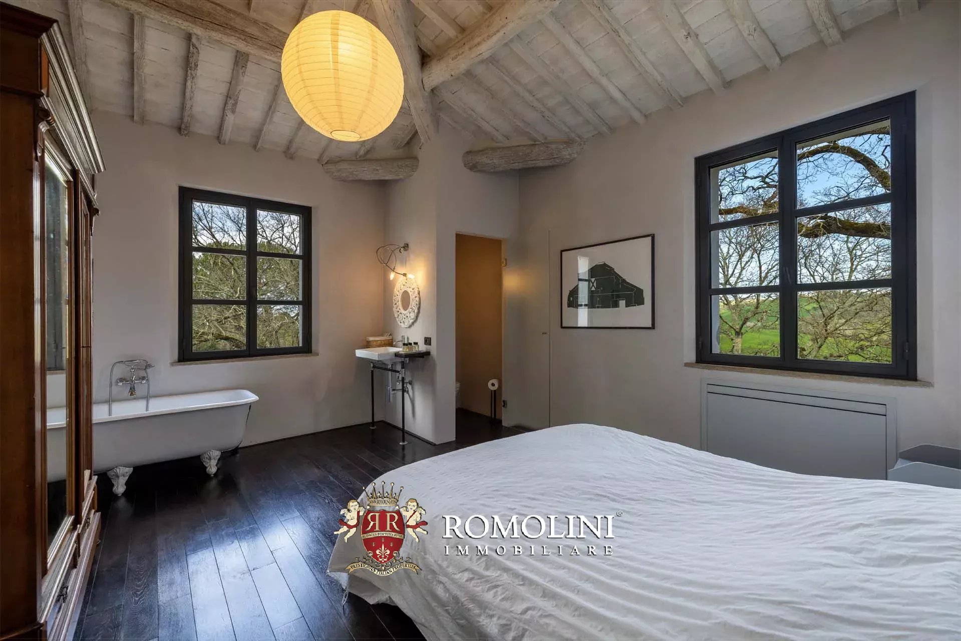 7 Bedroom Villa/Townhouse's Image 24