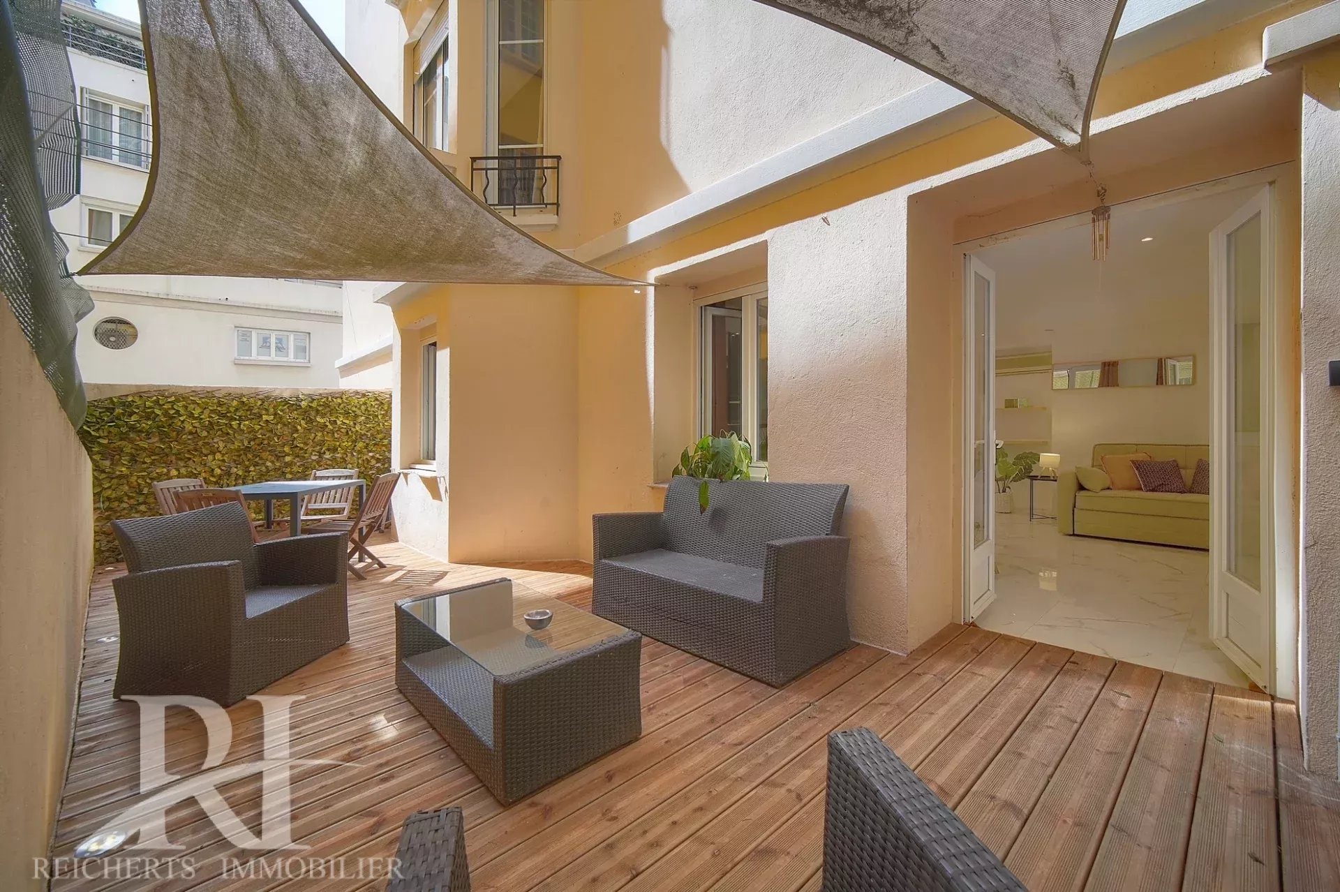 CANNES Centre Gallieni 2p de 40m2 avec terrasse de 30m2