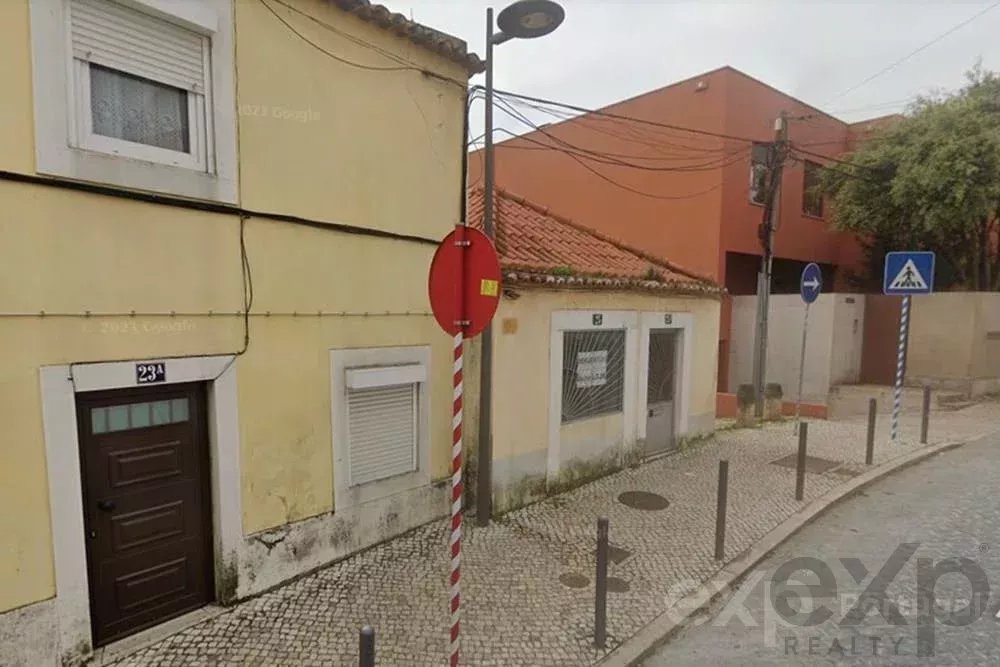 Buildings in the centre of Carnaxide - Investment - New price! 2790-062 image 3