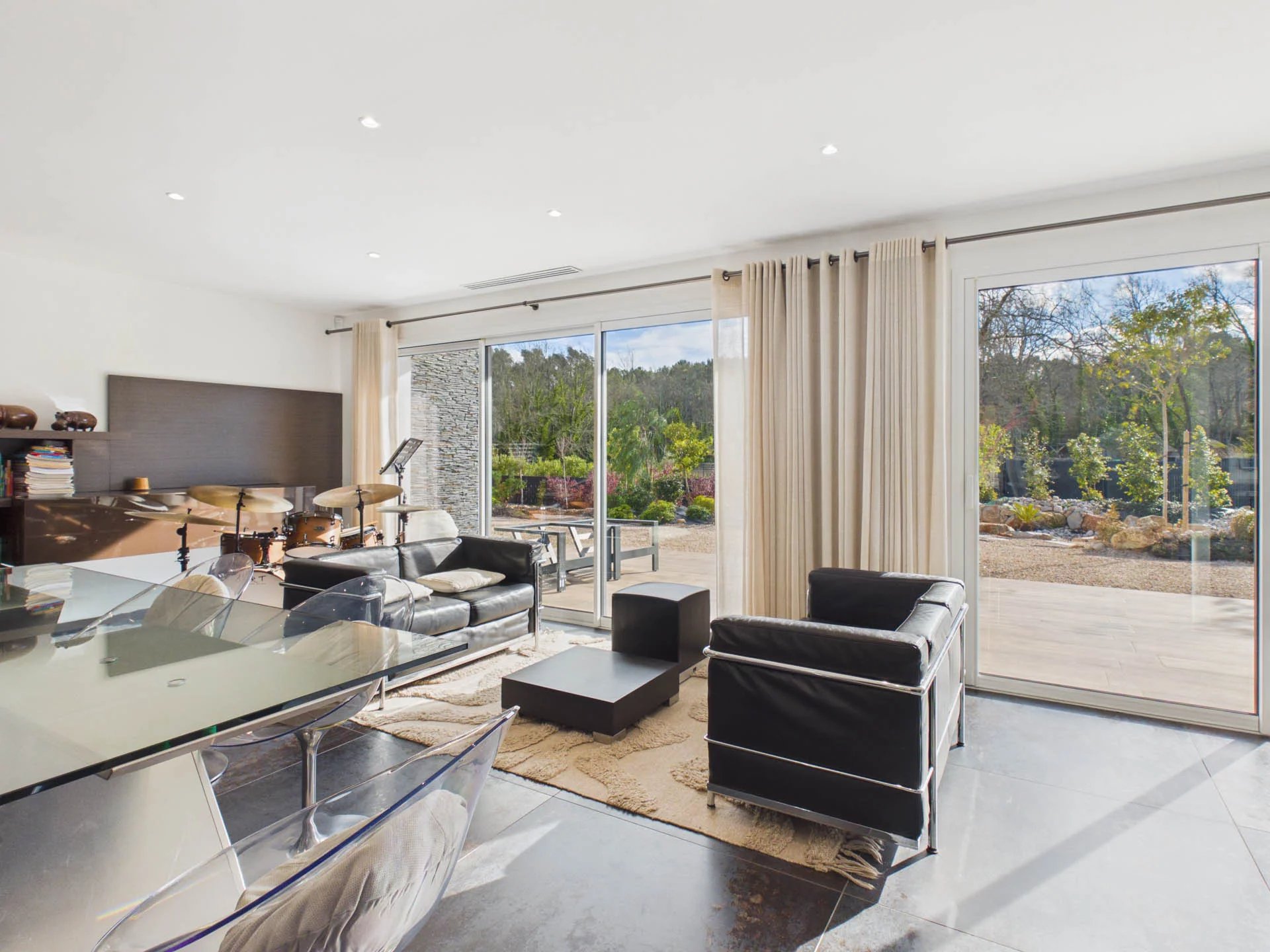 MODERN SINGLE-STOREY VILLA - FAYENCE