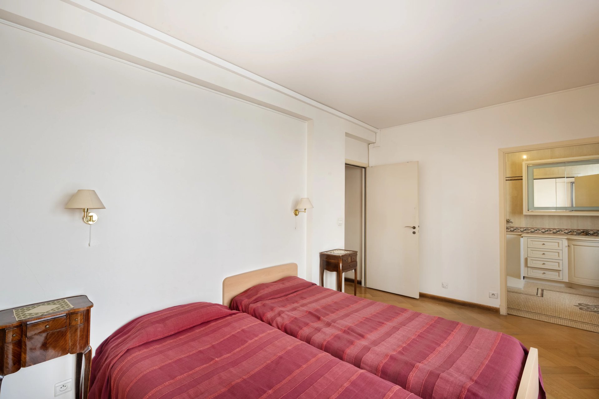 2 Bedroom Apartment/Flat's Image 10